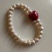 Bracciale perle e cuore rosso