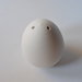 Uovo in terracotta bianca da decorare con buchi porta incenso cm 10