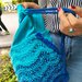 Borsa a secchiello a onde azzurro e blu fatta a mano in cotone