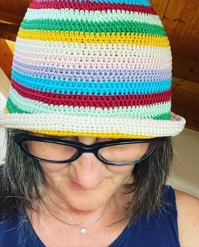 Berretto con visiera all'uncinetto: cappello in canapa di lino e cotone nero, berretto a tesa larga - Italia