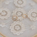 Portafedi artigianale personalizzato su telaio da ricamo con appliques all'uncinetto su tulle di seta - Matrimonio boho vintage