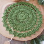 Mini centrino fatto a mano all'uncinetto in cotone egiziano color verde chartreuse - Shabby chic stile country