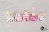 cake topper cubi con orsetti in scala di rosa 5 cubi 5 lettere DETTAGLI CUORICINI