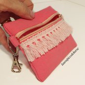 Portachiavi / portamonete / tessere in stoffa rosa con cerniera, frange e con moschettone