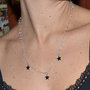 Collana con cristalli swarovski e stelline fatta a mano. Elegante e unica