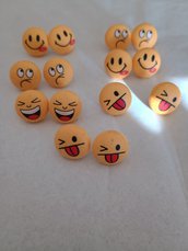 Orecchini bottone smile
