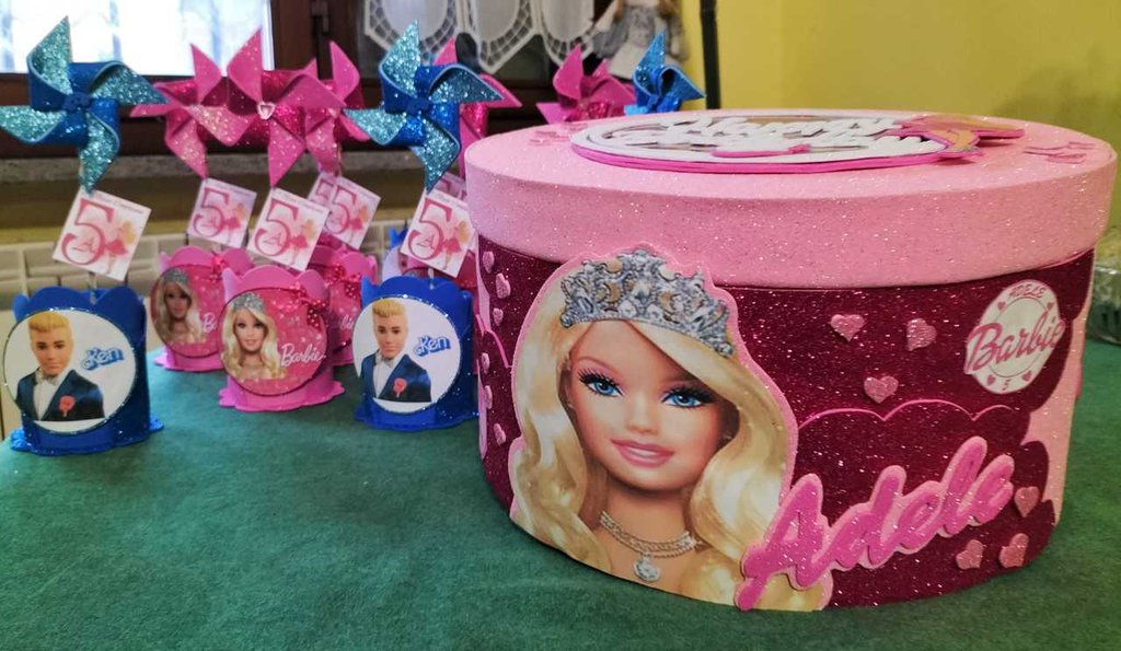Portapenne gadget Barbie e Ken festa cerimonia segnaposto bomboniera  regalino fine festa girandola