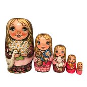 Matrioska di 5 pezzi bambola di legno dipinta "Alla fattoria"