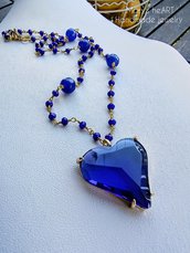 Collana a rosario con cristalli e pietre dure e ciondolo cuore blu