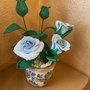 Rose blu in vaso 