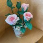 Rose rosa in vaso