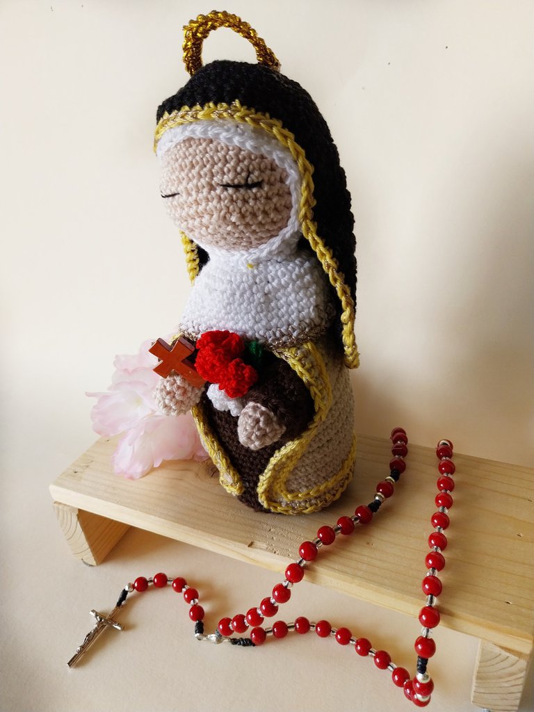 Bambola Gesù All'uncinetto TOYMIS - 8 Cm, Fatta A Mano, Portafortuna Religioso Per Pasqua E Decorazione Casa