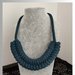 Collana in corda blu pavone 