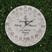Orologio di Legno pirografato personalizzato con i disegni e nomi dei bambini, regalo perfetto per le maestre, regalo unico le per maestre