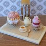 Torta in miniatura per casa delle bambole, scala 1:12, fatta a mano, pasticceria per casa delle bambole, torta macaron in miniatura, torta di rose in miniatura