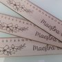 righello legno gadget regalo maestro maestra incisione personalizzata handmade laser fine anno