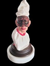 Busto Pulcinella con cappello 