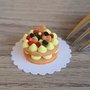 Torta in miniatura con Cream Tart per casa delle bambole, scala 1:12, fatta a mano, pasticceria per casa delle bambole, dolce in miniatura