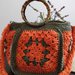 Borsa crochet bicolore, interamente fatta a mano,con motivo granny