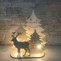 Scena Magica: Renna e Alberi di Natale in Legno Tagliati con Laser!