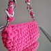 Pochette in fettuccia velluto fucsia con catena fashion