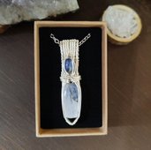 Collana in rame con Labradorite bianca e Cianite blu