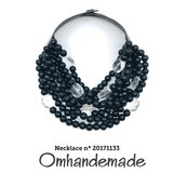 20171133 Collana nera e trasparente collana girocollo collana multifilo stratificata collana rilievo in resina  con colletto e chiusura in pelle by OMHANDEMADE