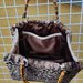 Borsa tote invernale di pelliccia ecologica e crochet 