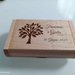 chiavetta usb legno regalo maestra madrina padrino incisione personalizzata bomboniera battesimo matrimonio prima comunione cresima compleanno