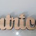 scritta legno appoggio handmade laser cut decorazione negozio casa arredamento