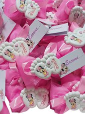 Bomboniera nascita bimba piedini Minnie calamita magnete segnaposto battesimo compleanno 