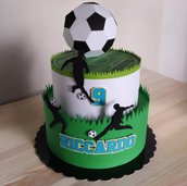 Torta scenografica di carta,personalizzata,festa a tema calcio,palla tridimensionale