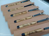 penna legno incisione personalizzata evento occasione regalo maestra natale handmade laser bomboniera gadget