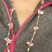 Collana all'uncinetto madreperla rosa