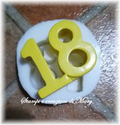 STAMPO IN SILICONE NUMERO 18 RESINA GESSO 3 CM