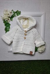 Cardigan  neonato color crema  in lana ciniglia  fatto a mano 