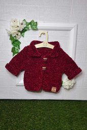 Cardigan neonato color rosso in lana ciniglia fatto a mano