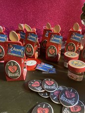 Scatoletta dispencer espositore con vasetto Nutella 25 gr tema boxe pugilato