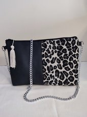 Borsa a Tracolla Elegante con Dettaglio Animalier