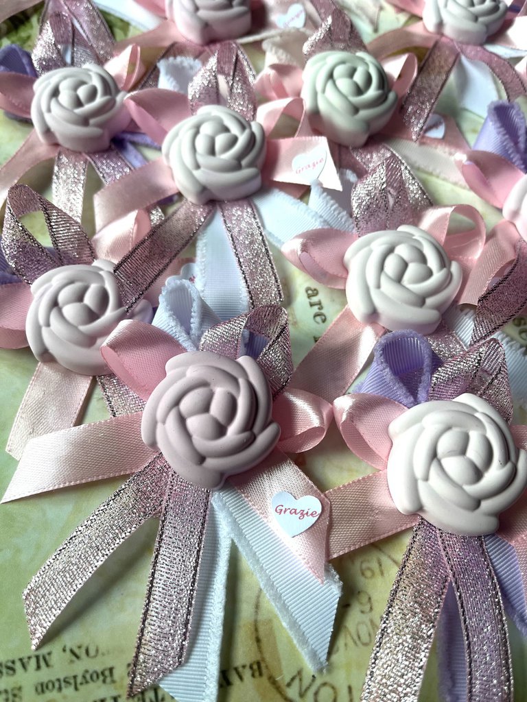 12 Anelli Portatovaglioli Con Rosa Rossa In Tessuto, Placcati Oro, Per Matrimonio, Battesimo E Compleanno