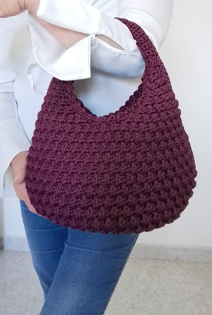 Borsa all'uncinetto con motivo di cervo sika, tessuto