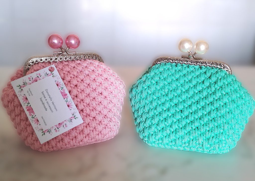Portamonete donna all' uncinetto con chiusura clic clac Donna