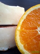 Sapone Sandalo e Olio Essenziale di Arancio