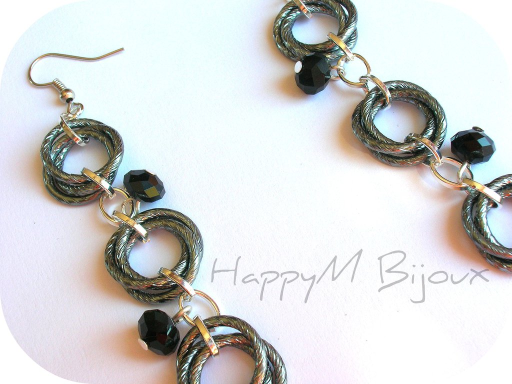 Orecchini a cerchi - Gioielli - Bracciali e cavigliere - di Antica Orecchini a cerchi - Gioielli - Bracciali e cavigliere - di Antica