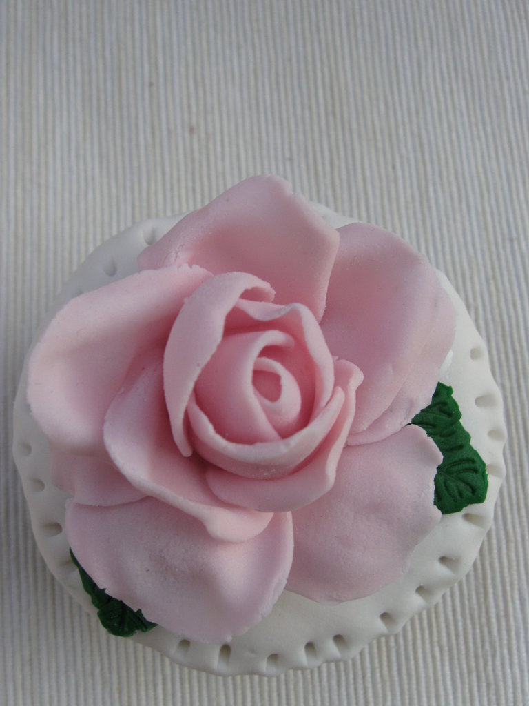 rose cake topper Cake design Cake topper di belle cake topper... su MissHobby