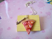 Pizza necklace