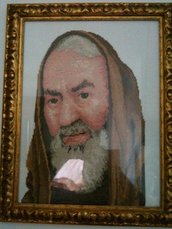 Padre Pio ricamato a punto croce