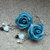 deliziosi orecchini roselline blu