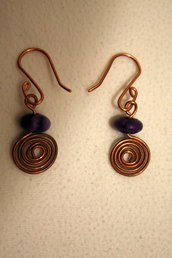orecchini perla in pietra viola