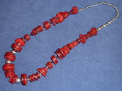 Collana rossa e grigia in legno e perline, spedizione gratuita